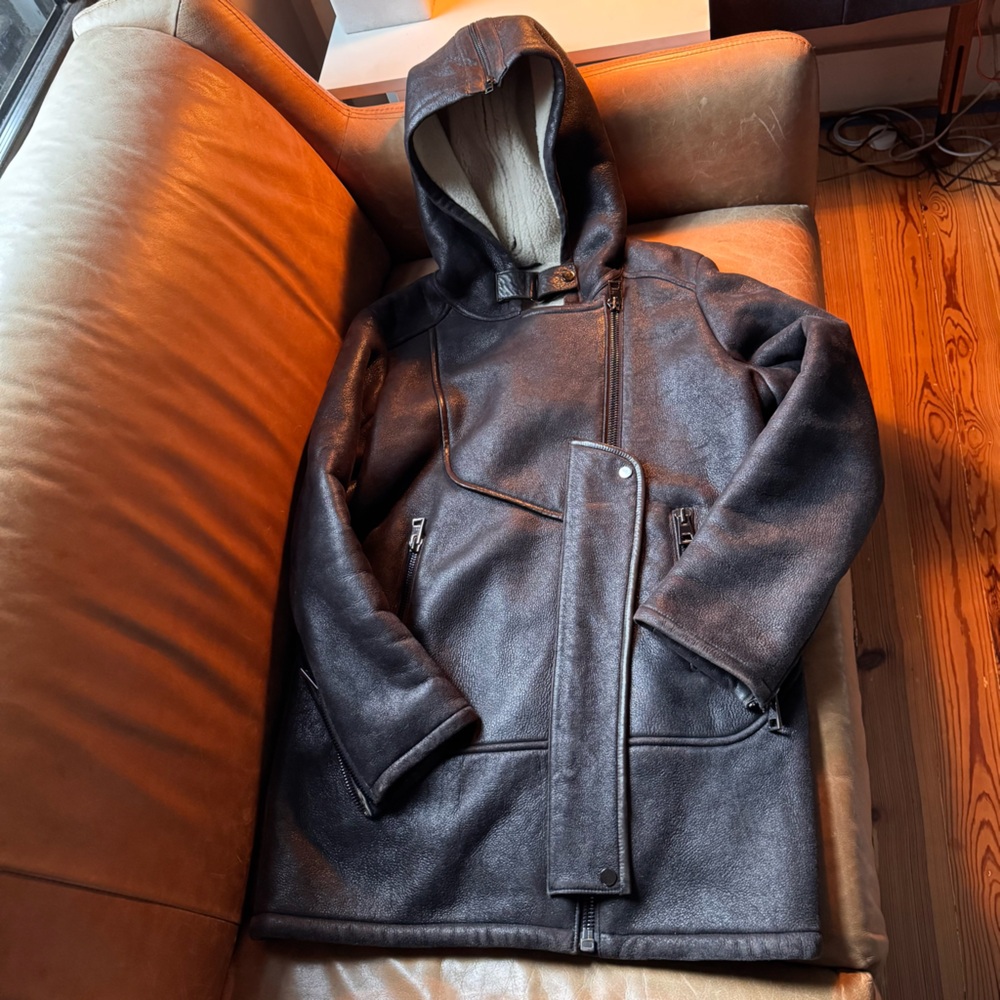 Rizal 100% Shearling Leather winter coat jacket Made in France w zipper hood